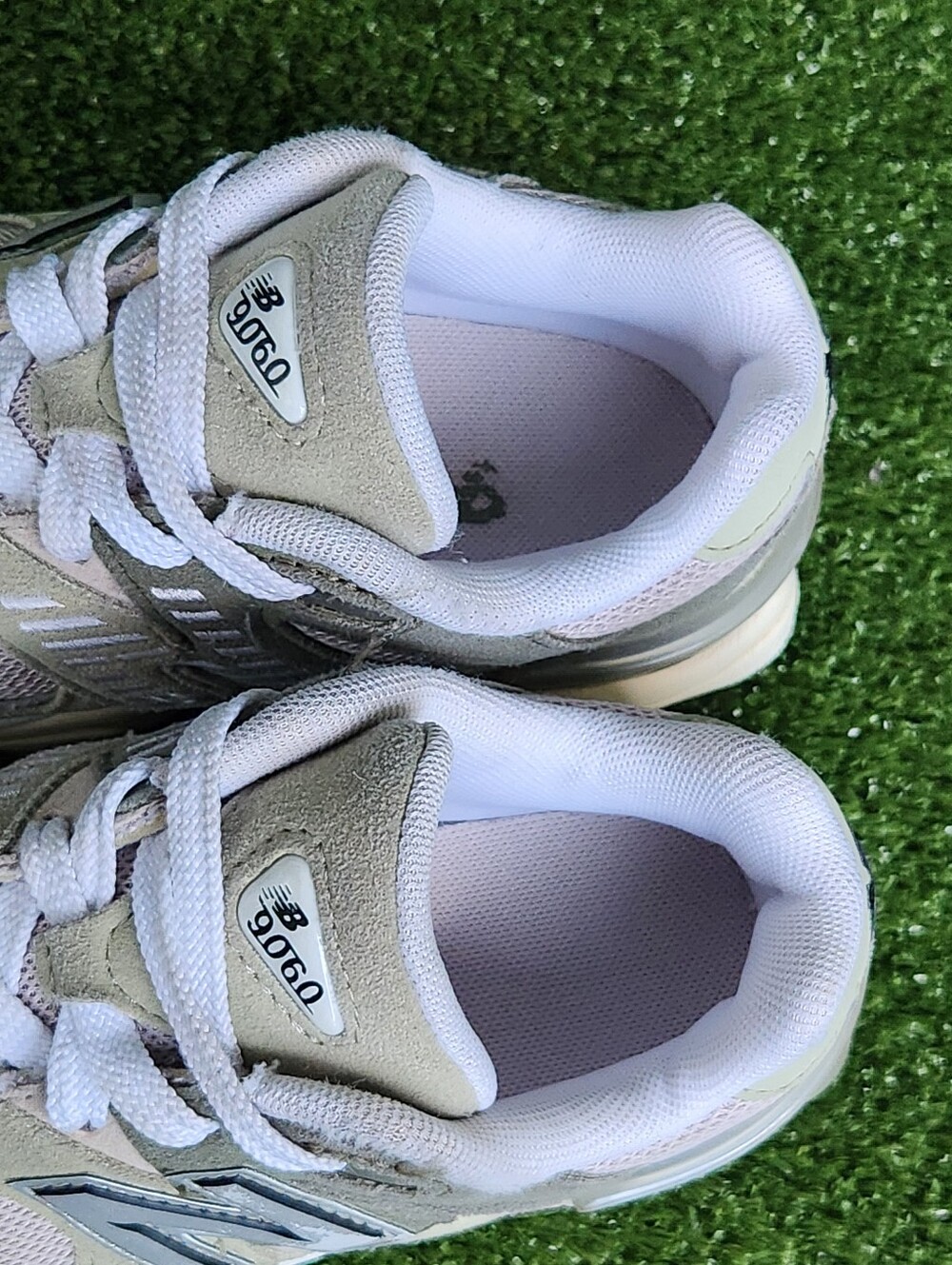 New Balance 9060 Little Girls Size 13 Athletic-Lifestyle Running Sneakers Shoes - Picture 12 of 16